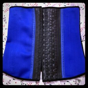 Ann Chery waist trainer cincher shapewear 32